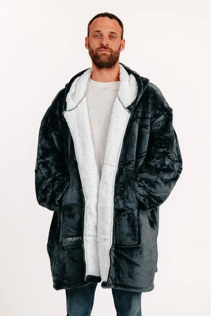 Hall Mõnnakas (lukuga)