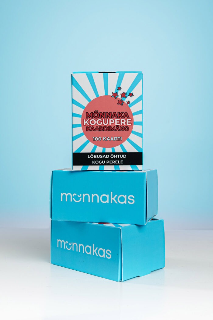 Mõnnaka kogupere kaardimäng